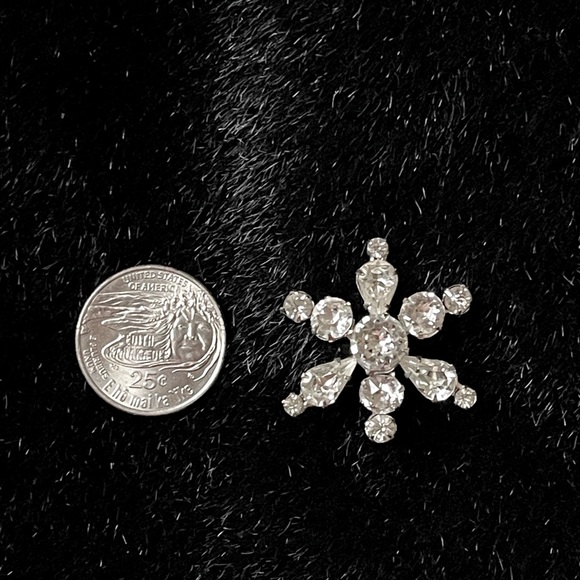 KRAMER|Vintage Snowflake Brooch Pin|Mark Kramer of NY|Clear Rhinestones|Signed - Picture 8 of 11